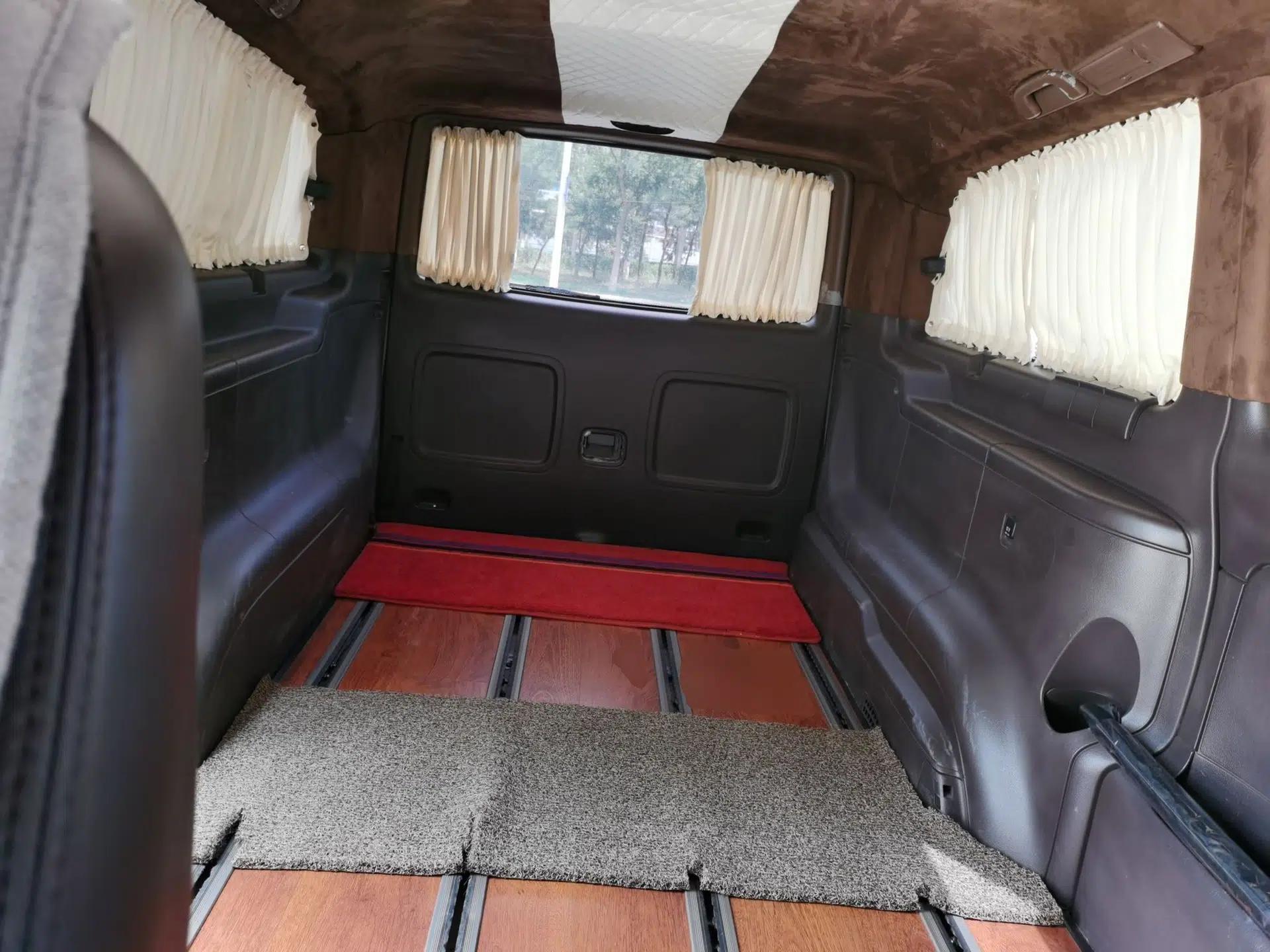 Mercedes-Benz Vito 2011 2.5L Elite Edition — миниатюра 17