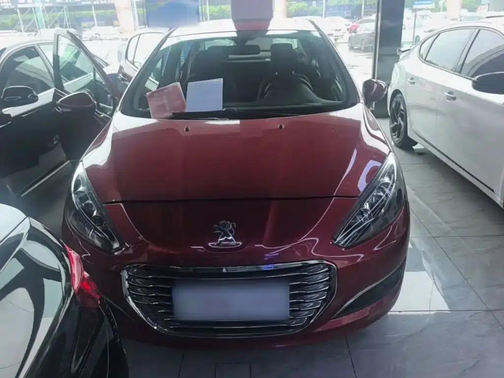 Peugeot 308 2014 Enjoy Edition Classic 1.6L Automatic Fashion Model — миниатюра 3