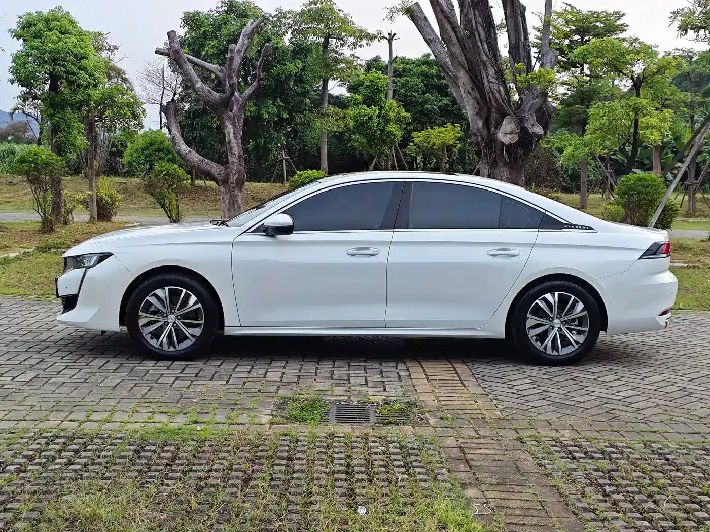 Peugeot 508 2022 Model 508L 400THP PureTech Driving Control Edition — миниатюра 4