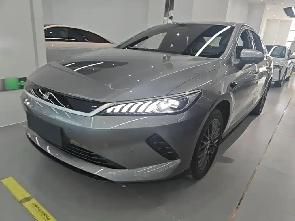 Qin PLUS 2025 EV Smart Driving Edition 420KM Leading Model — миниатюра 2