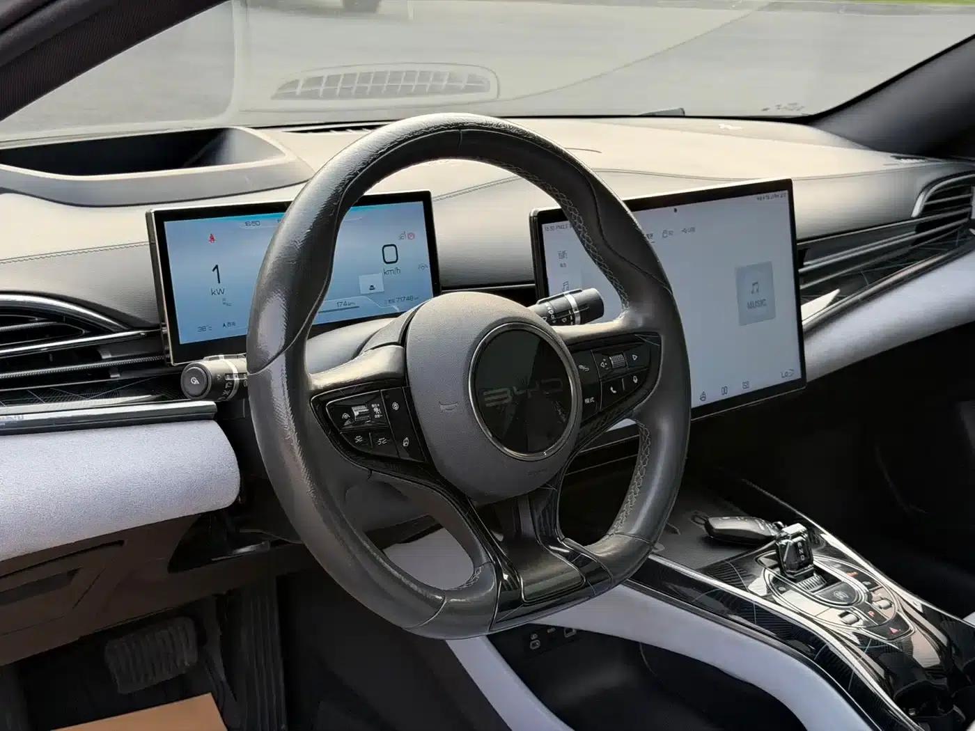 Seal 2023 Champion Edition 700km Performance Version — миниатюра 8