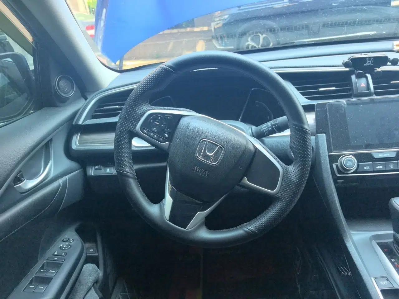 Honda Civic 2019 220TURBO CVT Dynamic Edition China V — миниатюра 10