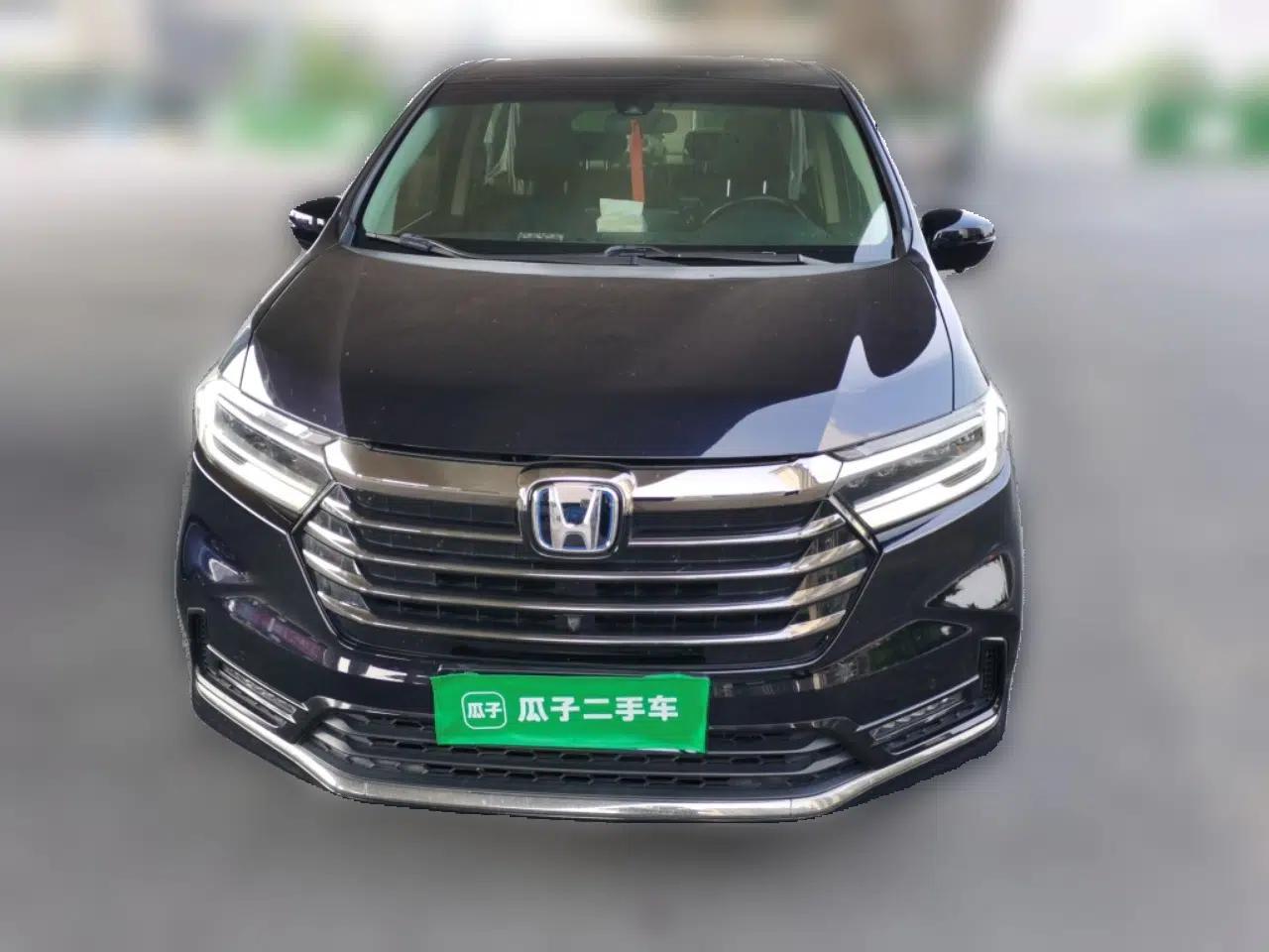 Honda Odyssey 2022 2.0L eHEV Sharp·Luxury Edition — миниатюра 2