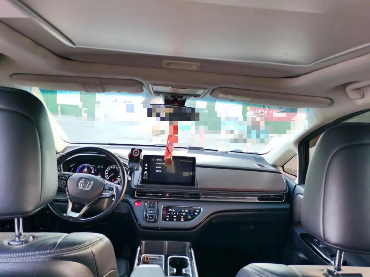 Honda Odyssey 2022 2.0L eHEV Sharp·Luxury Edition — миниатюра 18