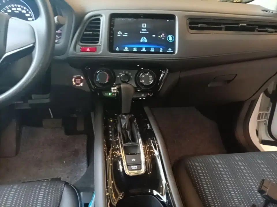 Honda Vezel 2017 1.8L CVT Front-Wheel Drive Pioneer Edition — миниатюра 20