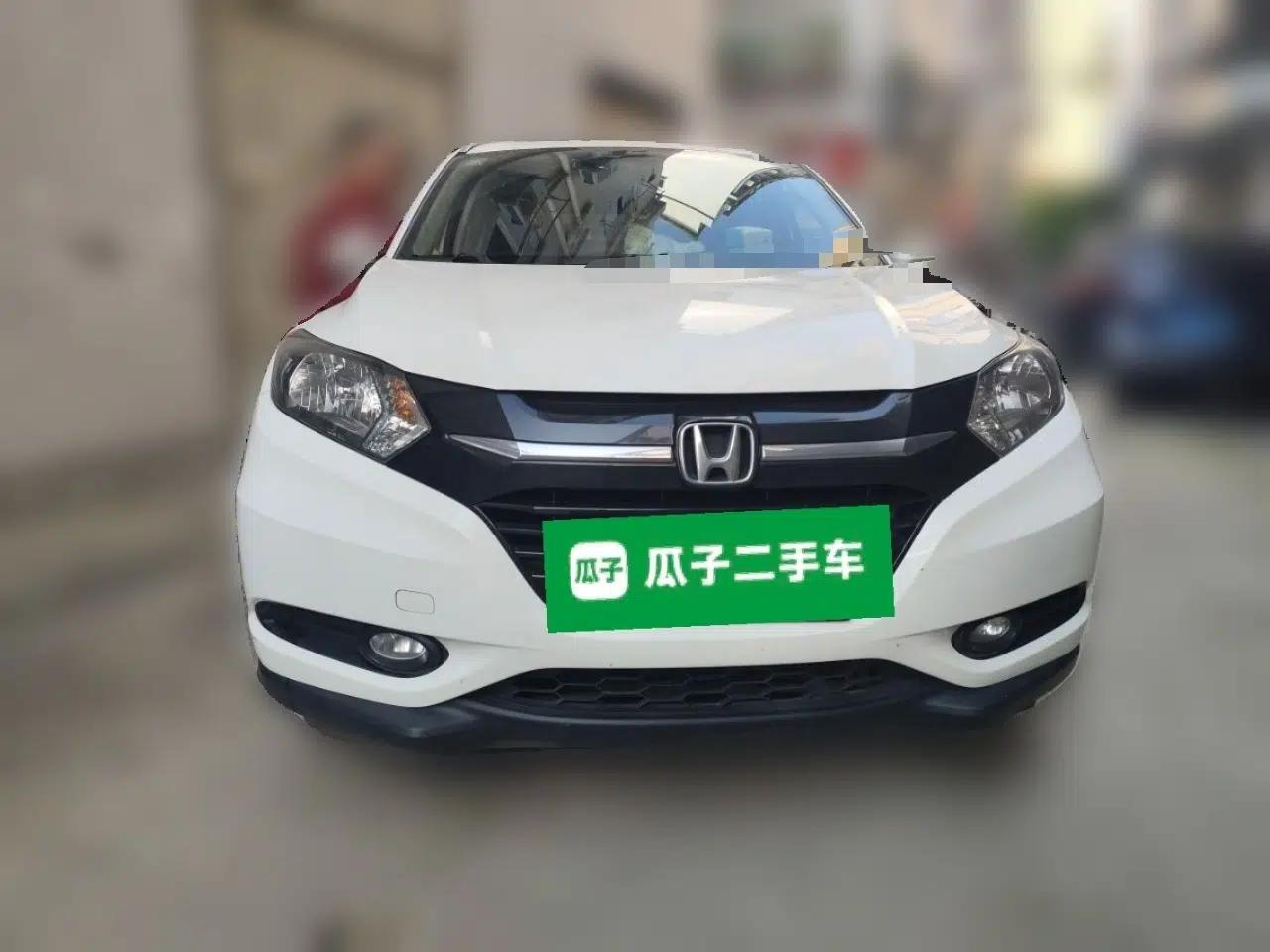 Honda Vezel 2017 1.5L CVT 2WD Comfort Model — миниатюра 2
