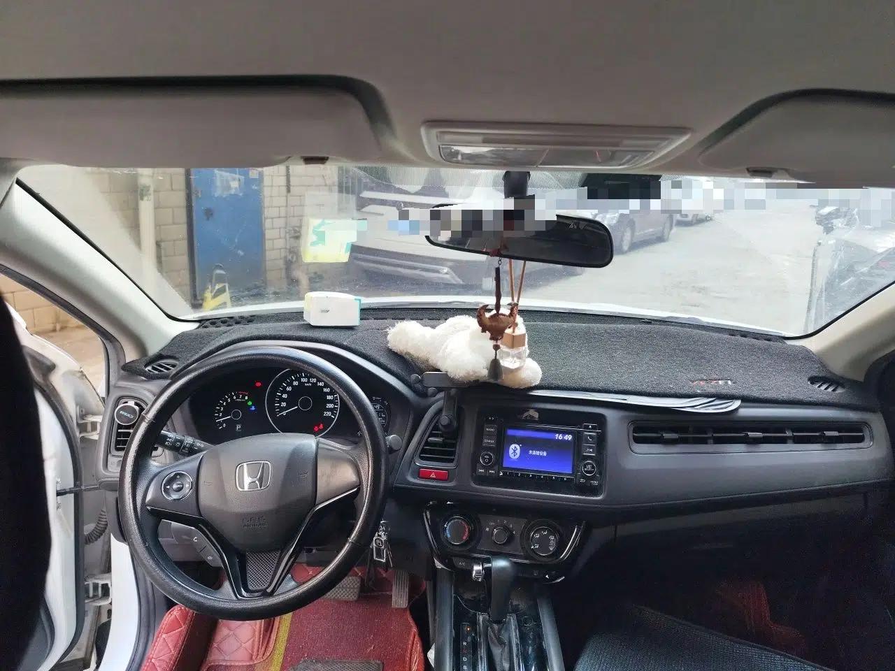 Honda Vezel 2017 1.5L CVT 2WD Comfort Model — миниатюра 9