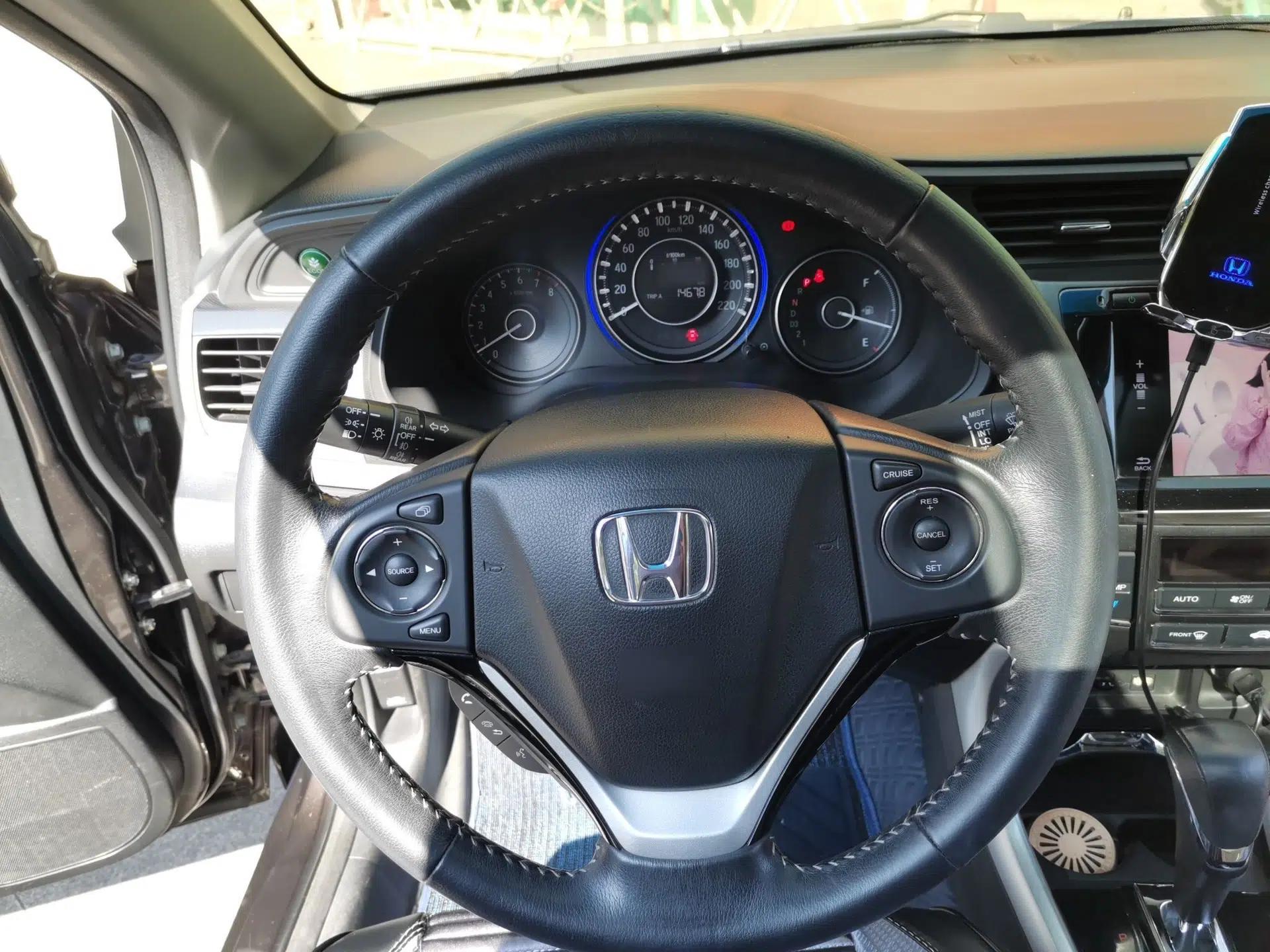 Honda Crider 2013 1.8L automatic flagship version — миниатюра 10
