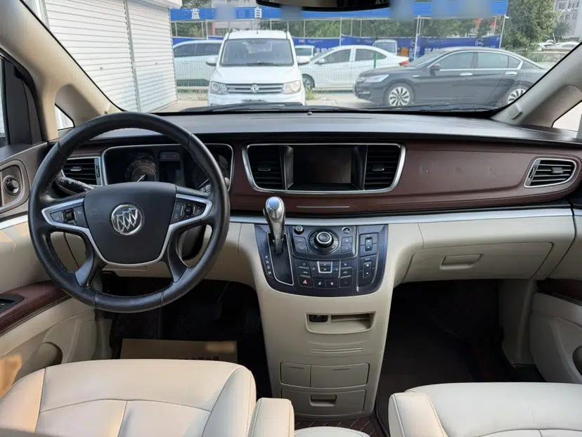 Buick GL8 2017 25S Luxury Version China V Standard — миниатюра 8
