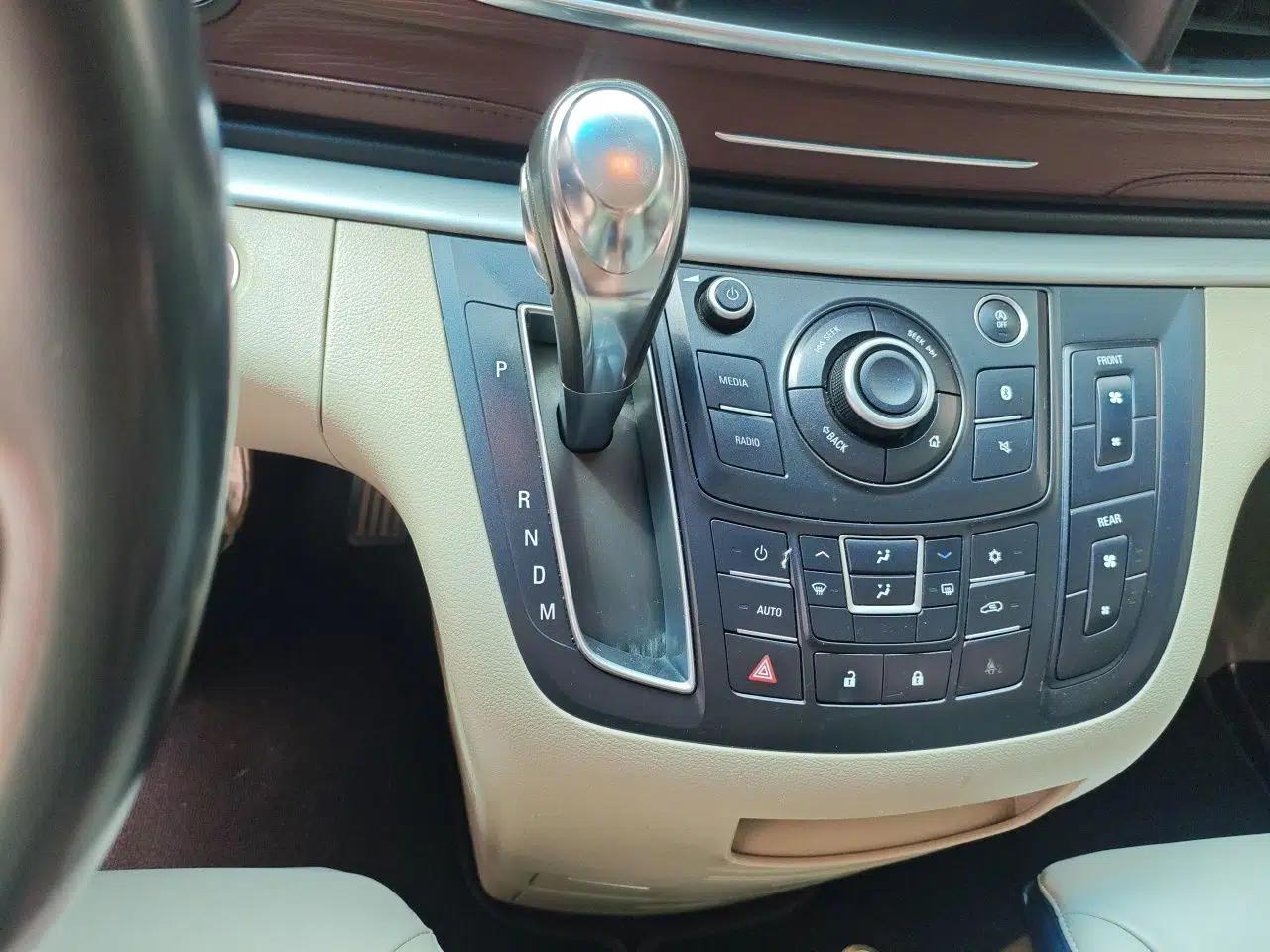 Buick GL8 2017 25S Luxury Version China V Standard — миниатюра 14