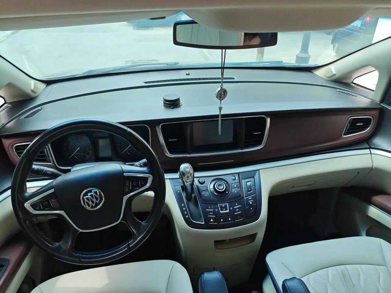 Buick GL8 2017 25S Luxury Version China V Standard — миниатюра 9