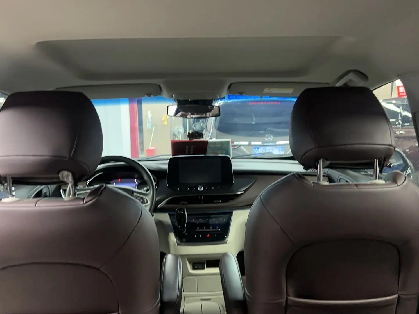 Buick GL8 2023 Land Executive Class Comfort Model — миниатюра 12