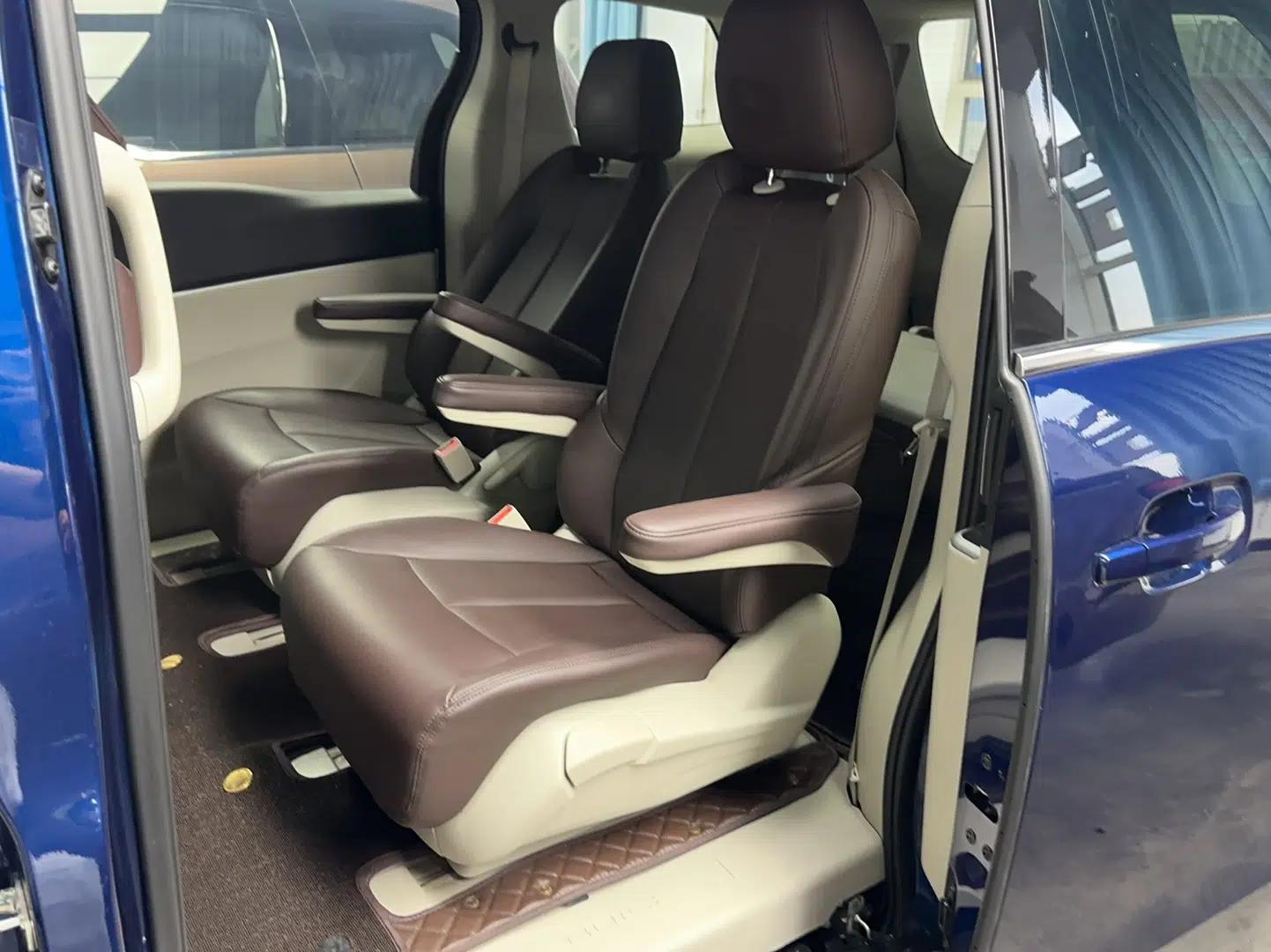 Buick GL8 2023 Land Executive Class Comfort Model — миниатюра 14