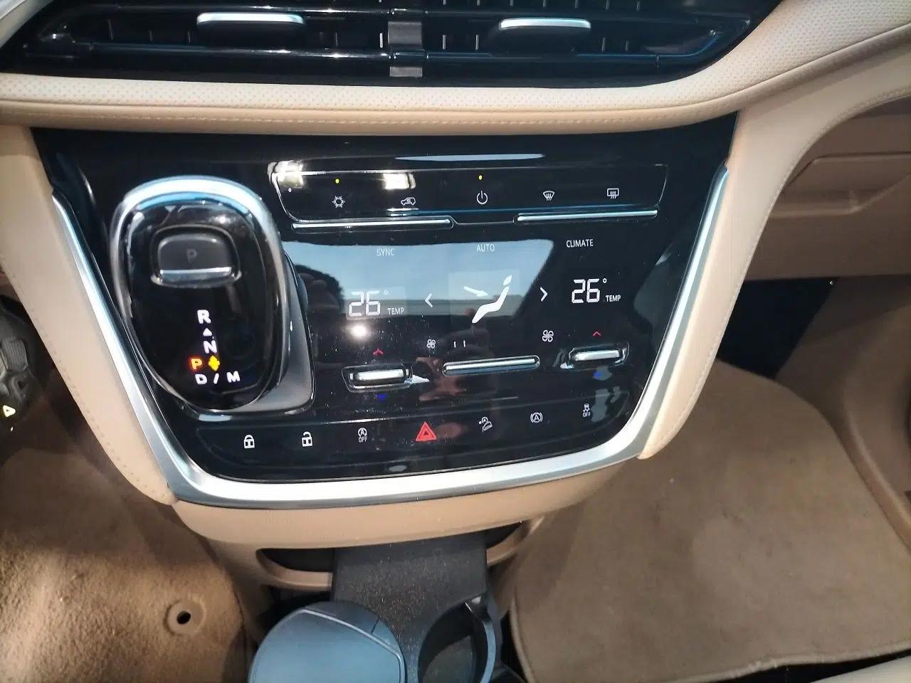 Buick GL8 2021 ES Land Cruiser 653T Flagship Model — миниатюра 13