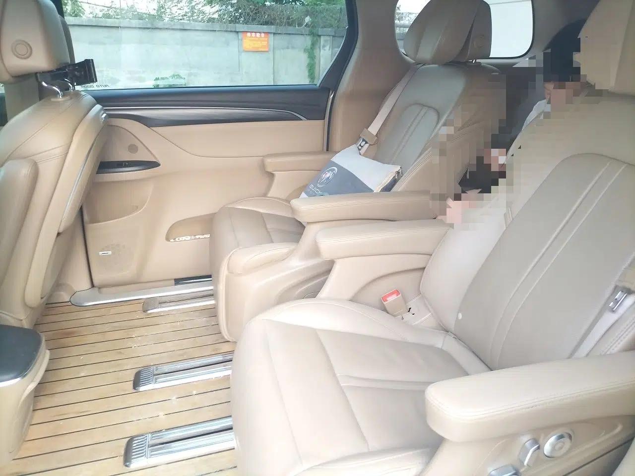 Buick GL8 2021 ES Land Cruiser 653T Flagship Model — миниатюра 17