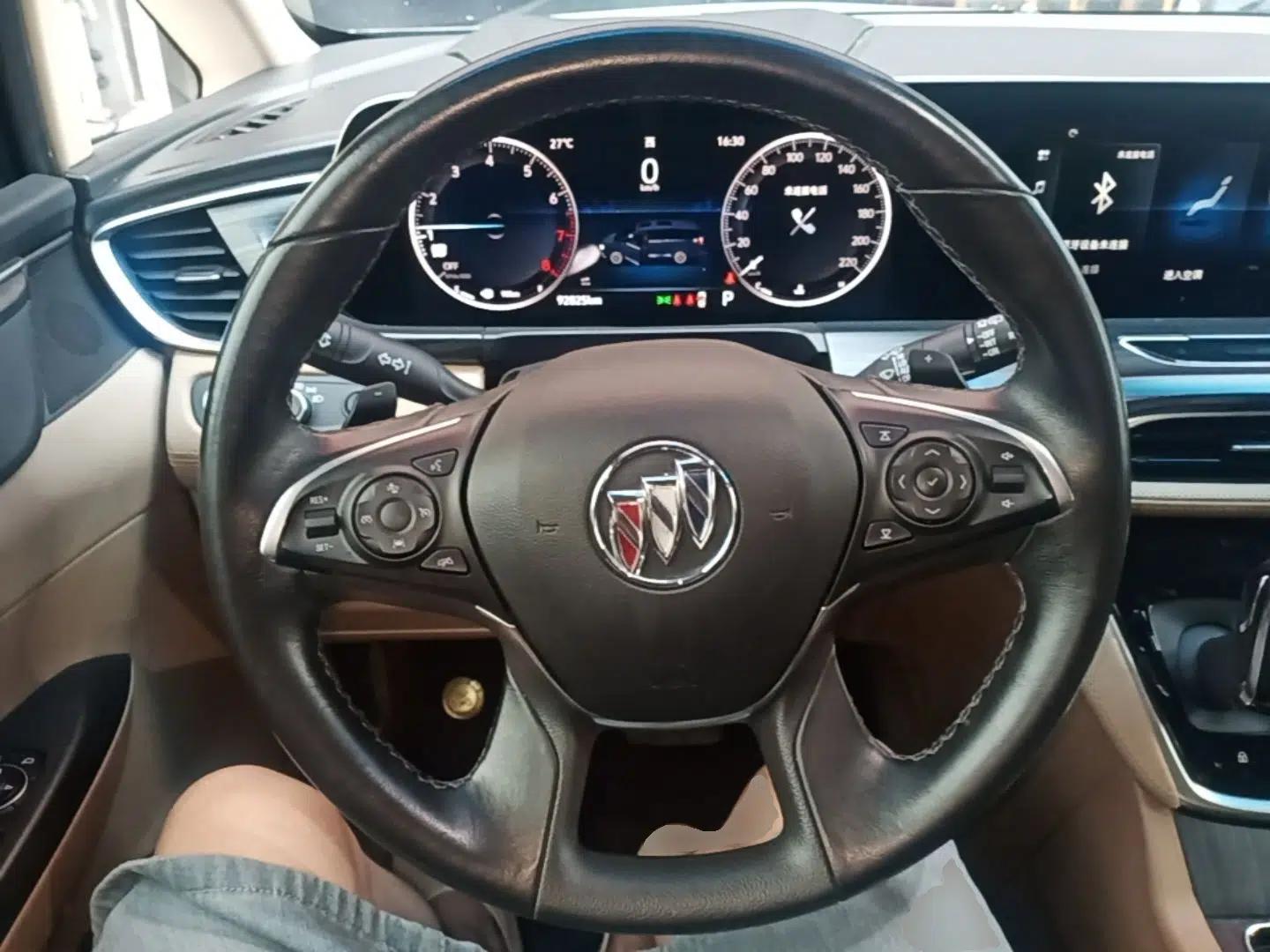Buick GL8 2021 ES Landtrek 653T Luxury Model — миниатюра 13