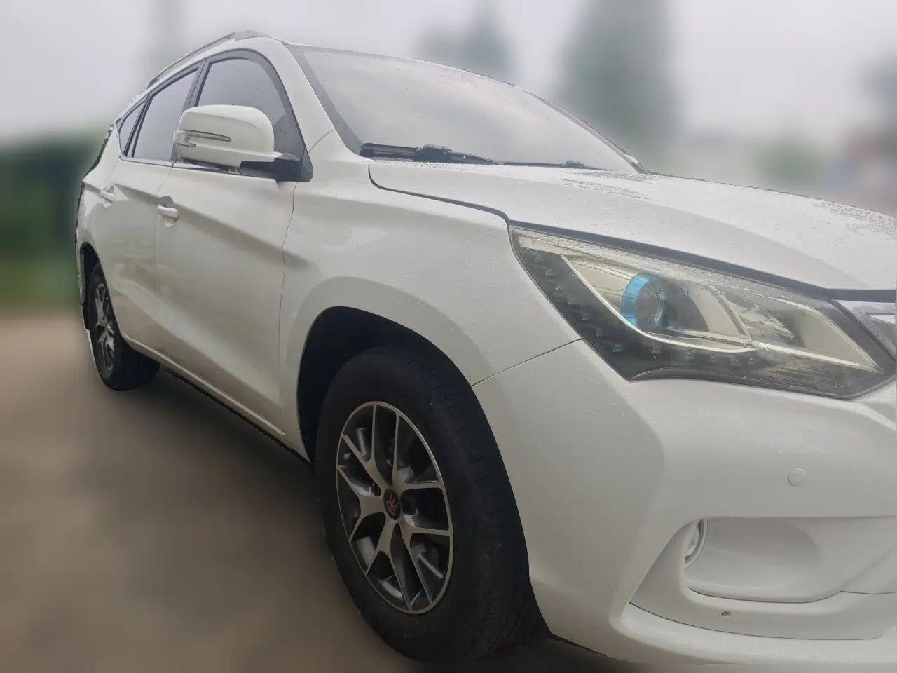 BYD Song 2017 Gaishe Upgrade Edition 1.5TID Automatic Elite Model — миниатюра 3