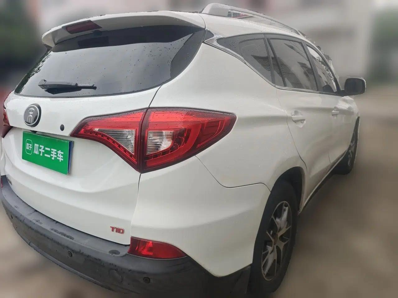 BYD Song 2017 Gaishe Upgrade Edition 1.5TID Automatic Elite Model — миниатюра 6