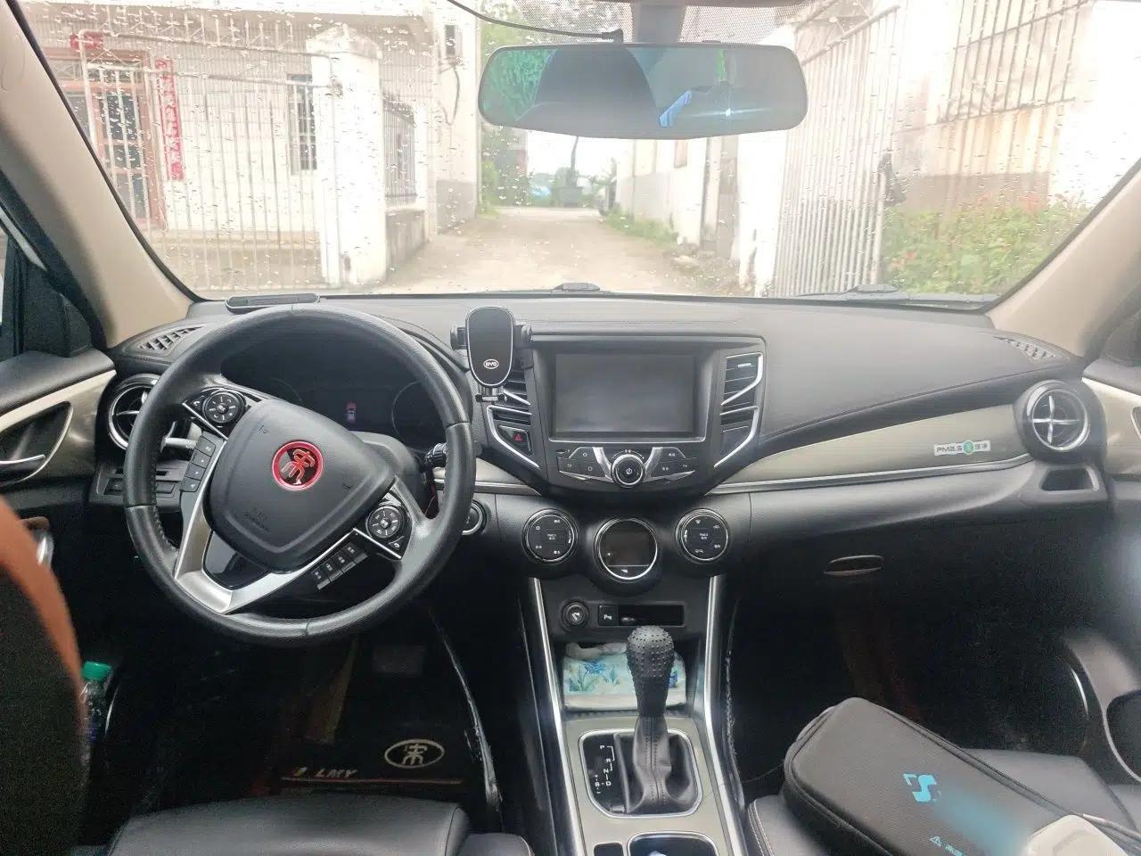 BYD Song 2017 Gaishe Upgrade Edition 1.5TID Automatic Elite Model — миниатюра 9