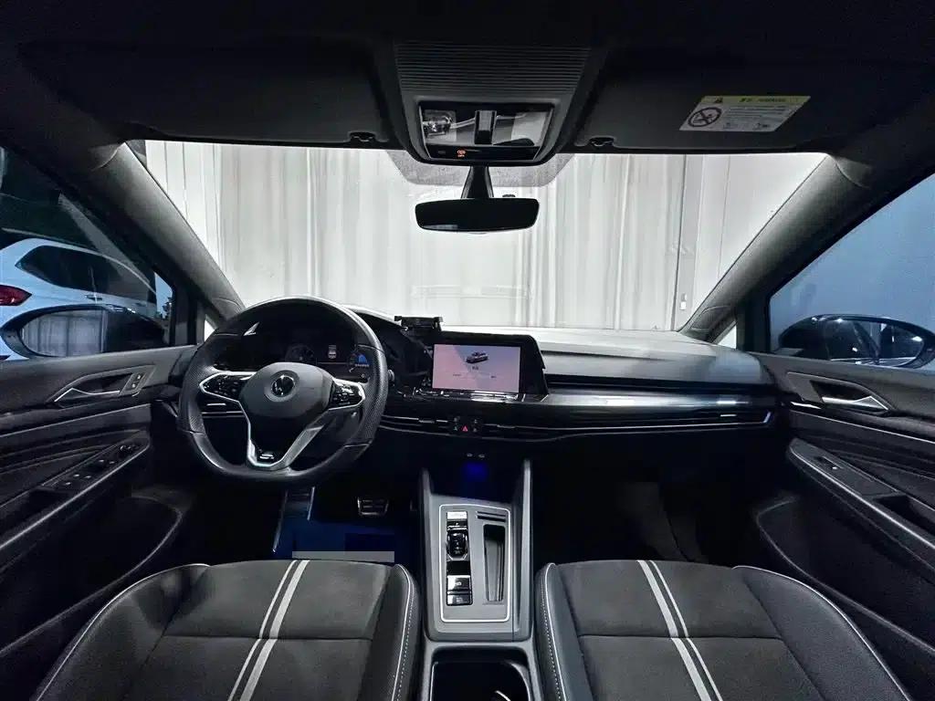 2023 Golf 280TSI DSG R-Line Lite — миниатюра 11