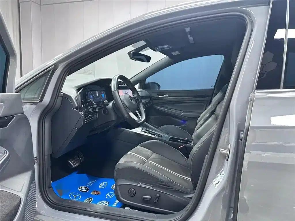 2023 Golf 280TSI DSG R-Line Lite — миниатюра 10