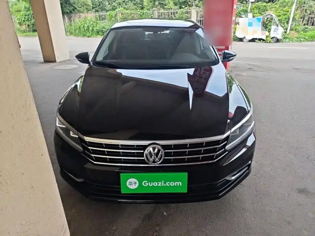 2017 Passat 330TSI DSG Premium Edition — миниатюра 3