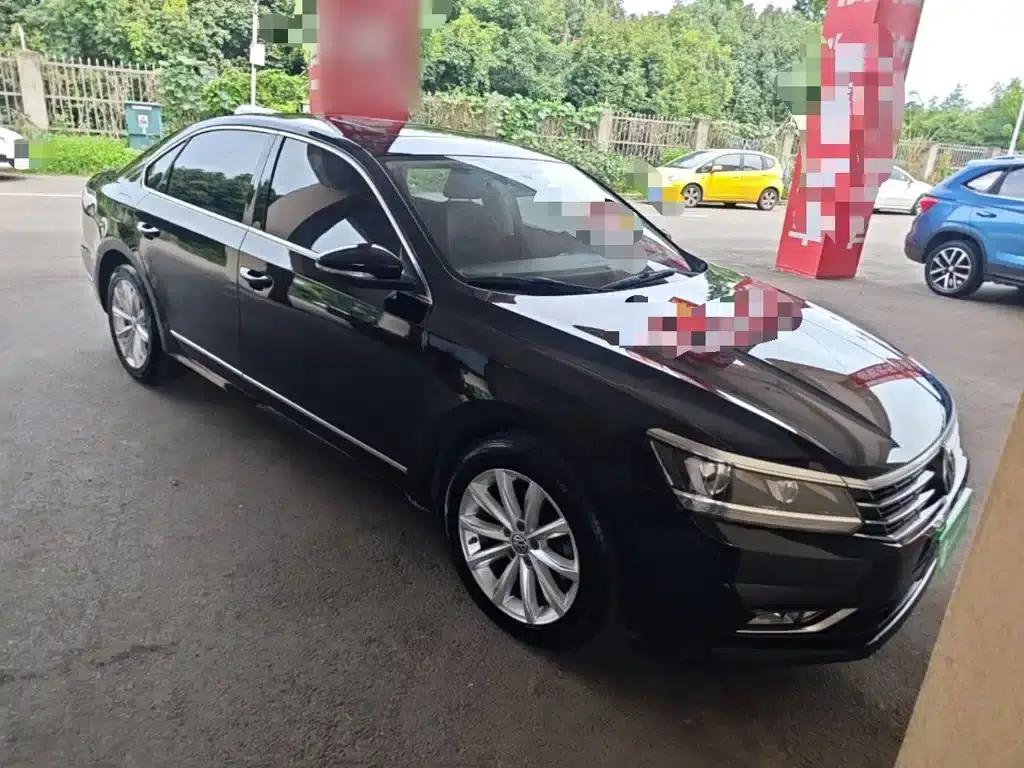 2017 Passat 330TSI DSG Premium Edition — миниатюра 4