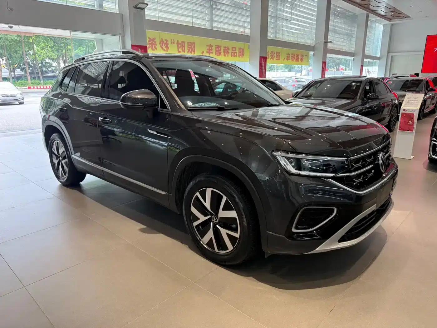 Tayron 2023 280TSI 2WD Luxury Plus Advanced Edition — миниатюра 3