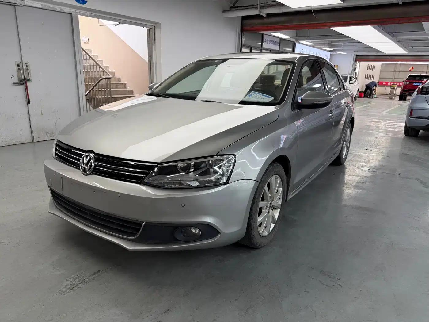2014 Volkswagen Sagitar 1.4TSI Automatic Luxury — миниатюра 1
