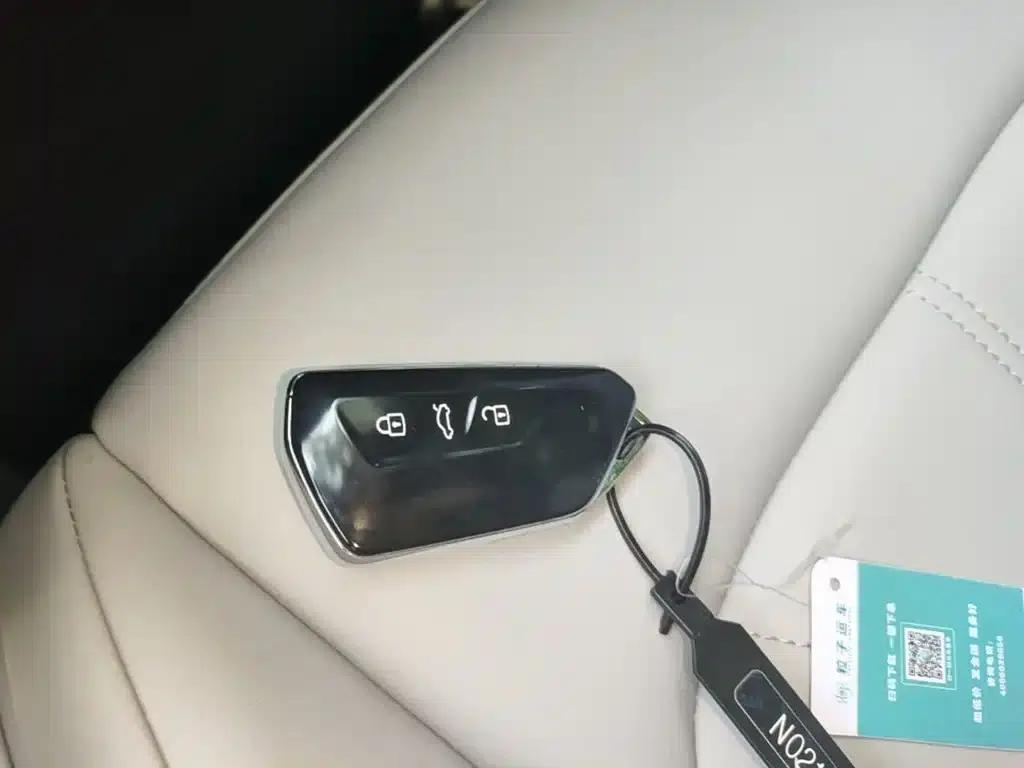 2026 Lamando L 300TSI Lingfeng Edition — миниатюра 9