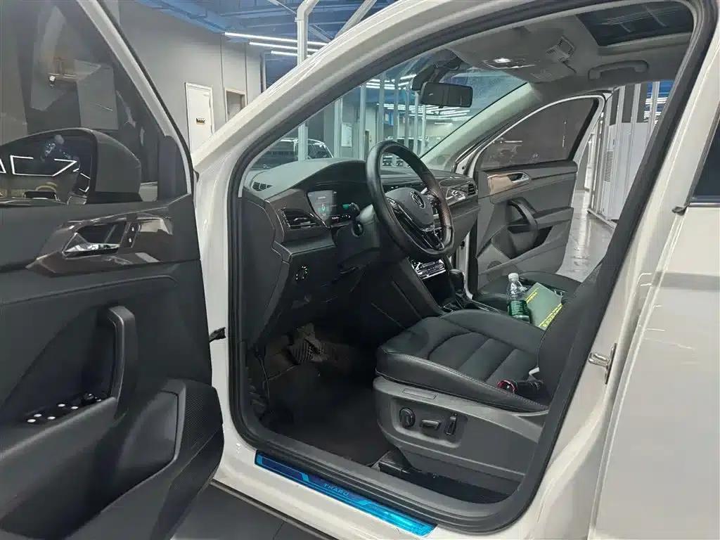 Tharu 2022 280TSI 2WD Luxury Edition — миниатюра 5