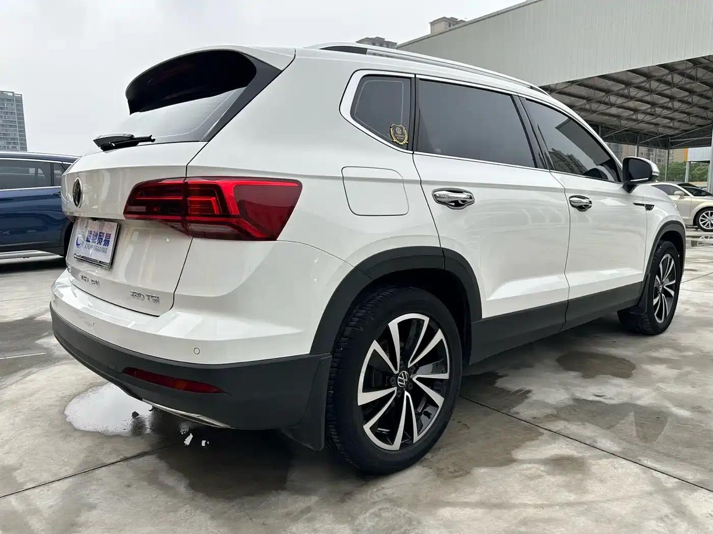 Tharu 2022 280TSI 2WD Luxury Edition — миниатюра 6
