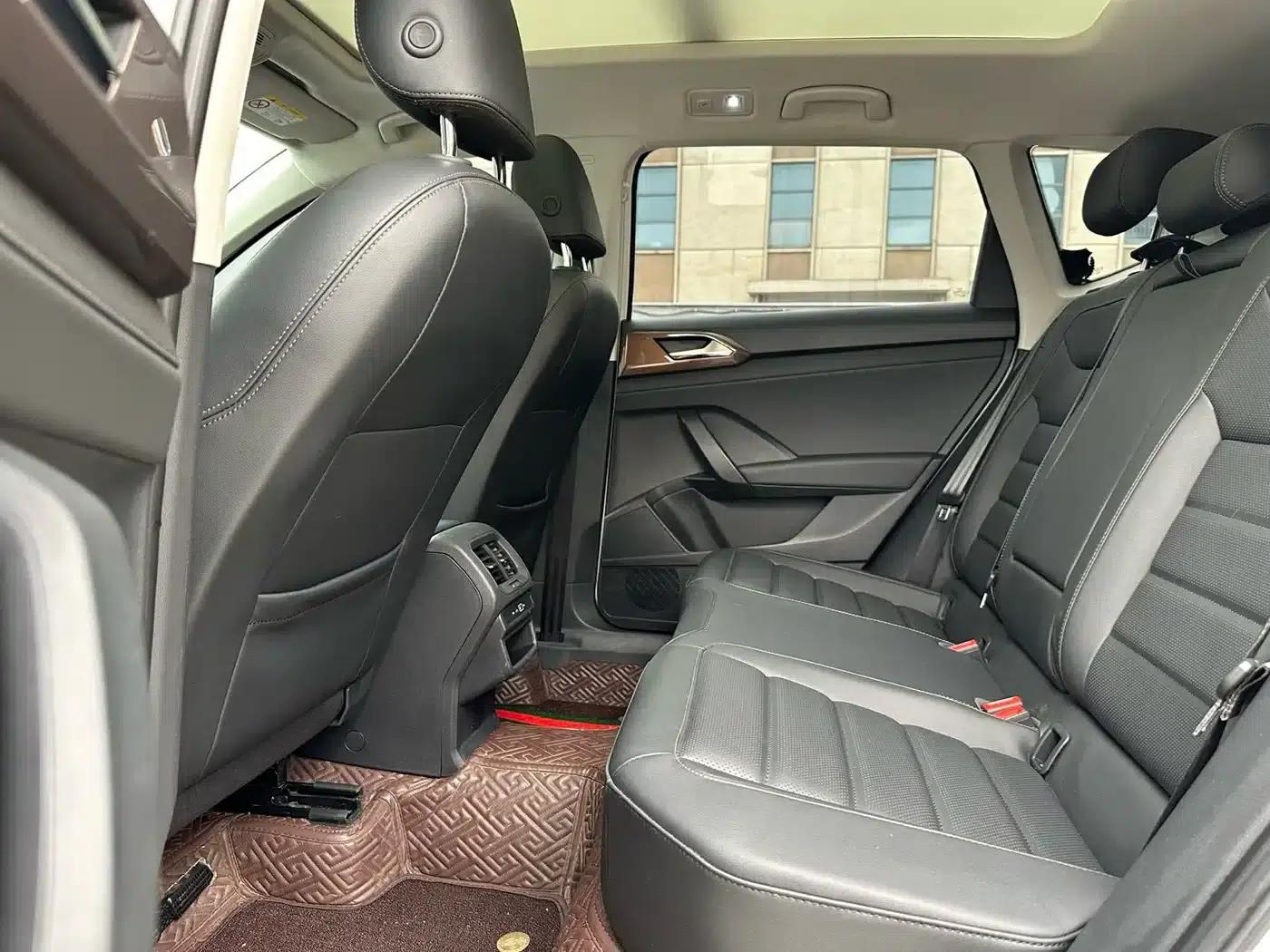 Tharu 2022 280TSI 2WD Luxury Edition — миниатюра 10