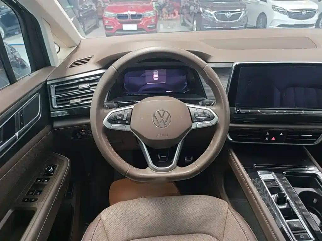 Viloran 2023 Facelift 380TSI Premium Edition — миниатюра 11