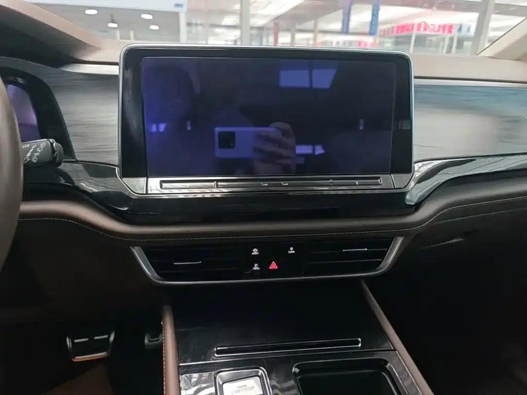 Viloran 2023 Facelift 380TSI Premium Edition — миниатюра 13