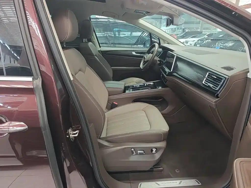 Viloran 2023 Facelift 380TSI Premium Edition — миниатюра 25