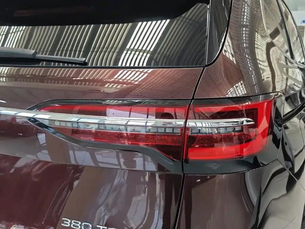 Viloran 2023 Facelift 380TSI Premium Edition — миниатюра 8