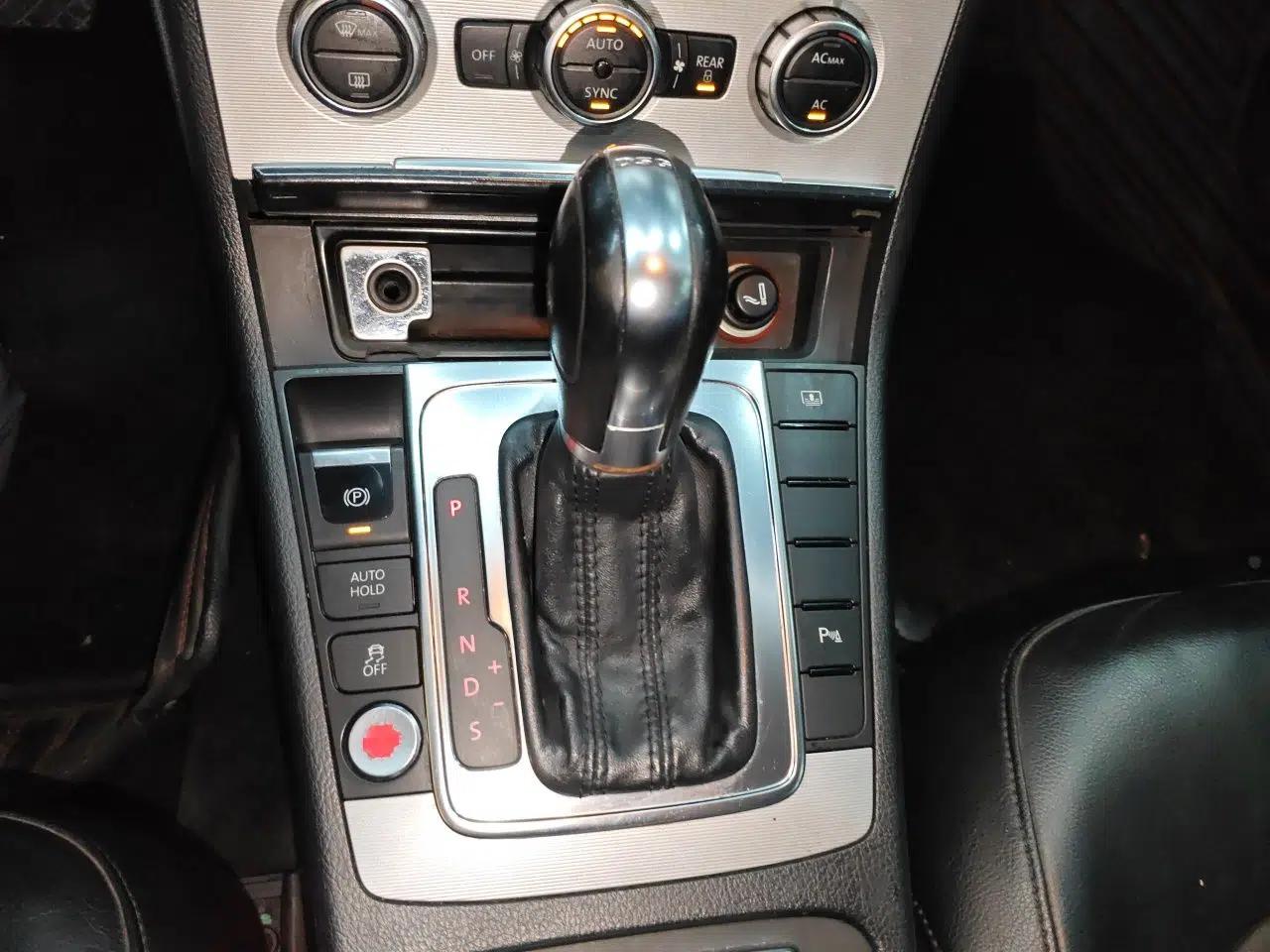 Volkswagen Magotan 2012 1.8TSI Prestige Model — миниатюра 14
