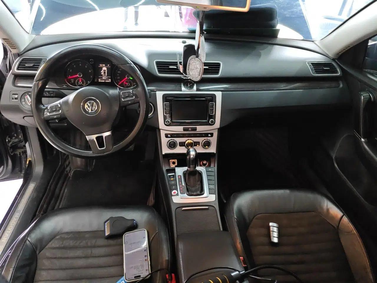 Volkswagen Magotan 2012 1.8TSI Prestige Model — миниатюра 9
