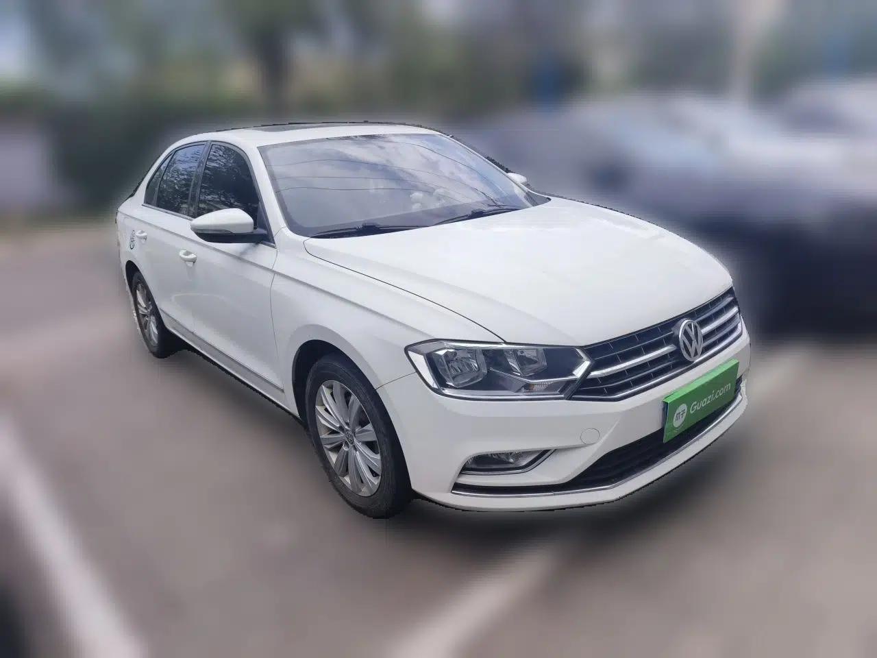 Volkswagen Bora 2017 1.6L Manual Comfort Model — миниатюра 3
