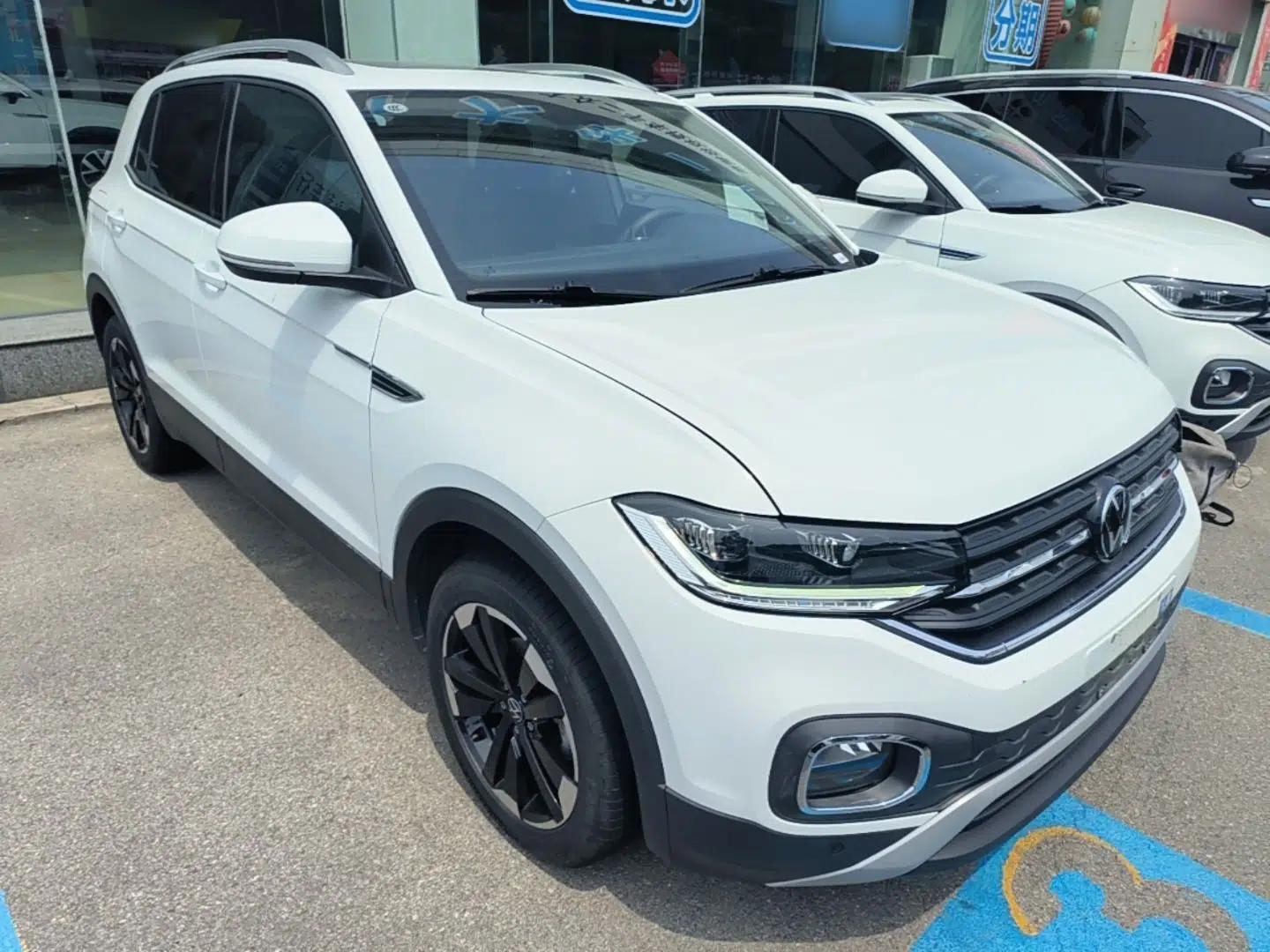 Volkswagen Tacqua 2023 200TSI DSG Joy-Connect Edition — миниатюра 3