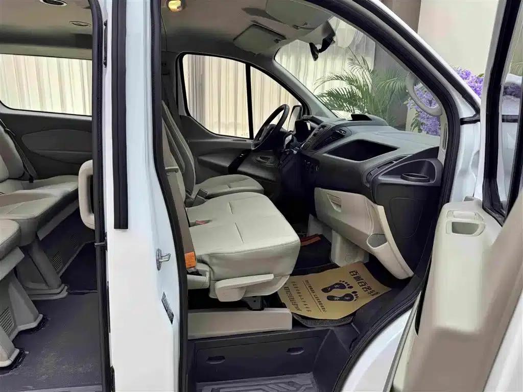Ford Transit 2019 2.0T Gasoline Automatic Business Travel Model, Short Wheelbase, Low Roof, 9 Seats, China VI Emission Standard — миниатюра 11