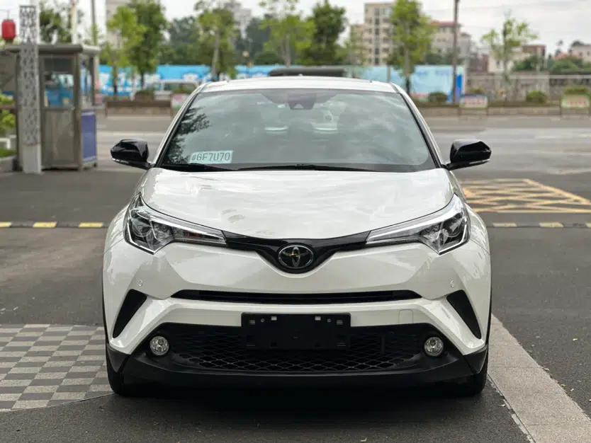 Toyota C-HR 2020 2.0L Leading Edition — миниатюра 3