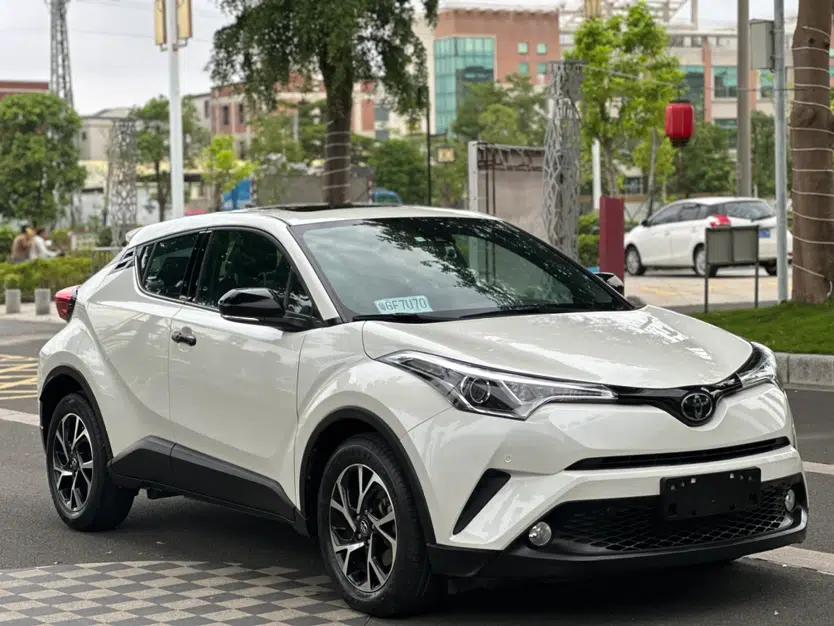Toyota C-HR 2020 2.0L Leading Edition — миниатюра 4
