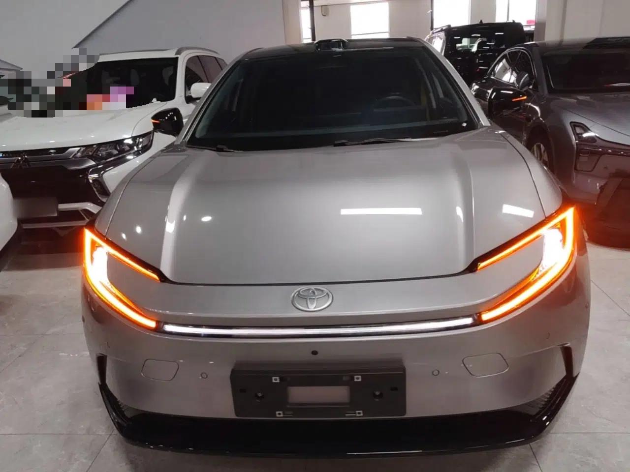 Toyota bZ5 2025 Model 550 PRO Smart Driving Edition — миниатюра 2