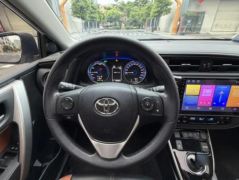 Toyota Corolla Hybrid E+ 2019 1.8L E-CVT Leading Edition — миниатюра 21