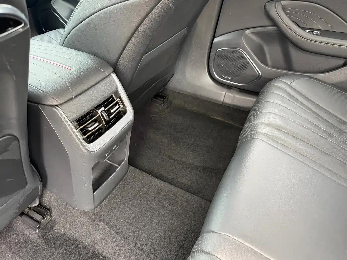 Hongqi H5 2023 2.0T Automatic Intelligent Flagship Edition — миниатюра 12