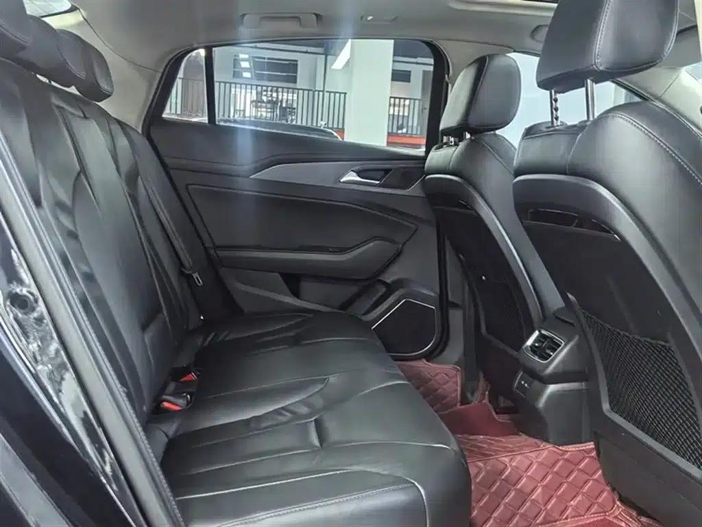 Hongqi H5 2020 1.5T DCT Flag Edition — миниатюра 11