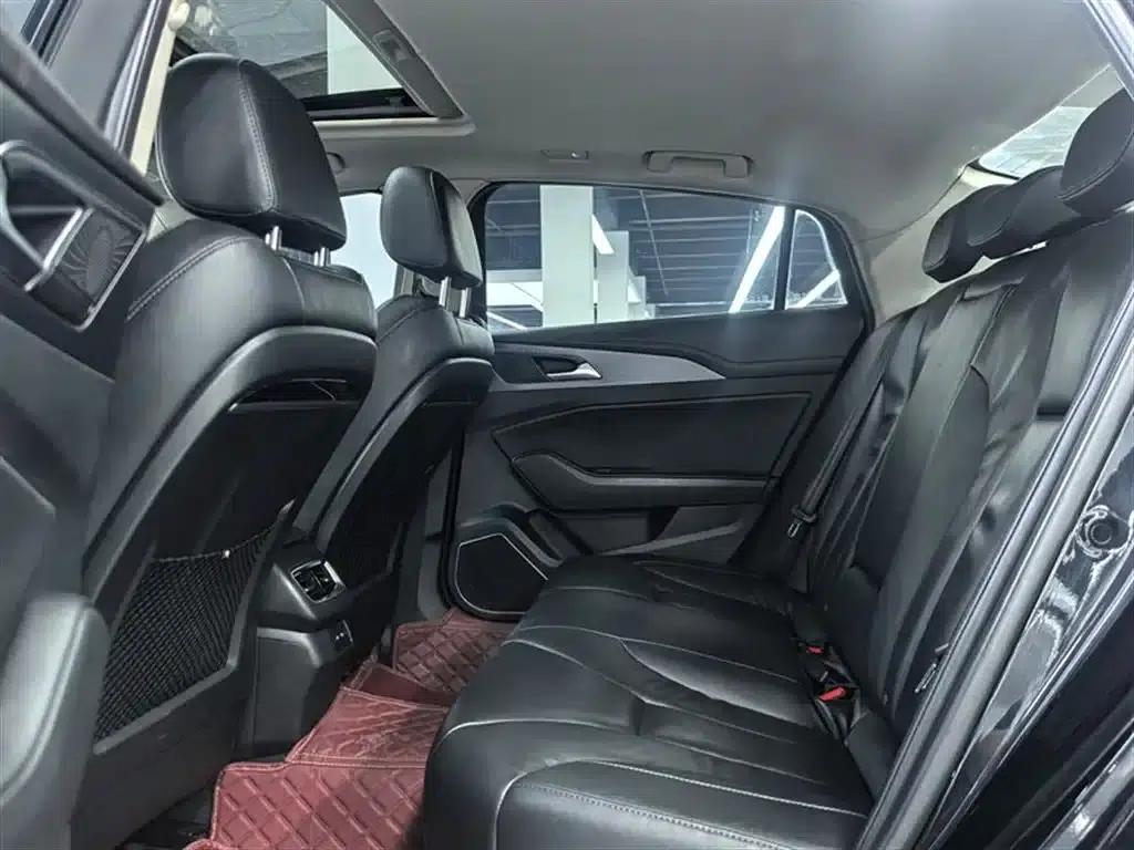 Hongqi H5 2020 1.5T DCT Flag Edition — миниатюра 12