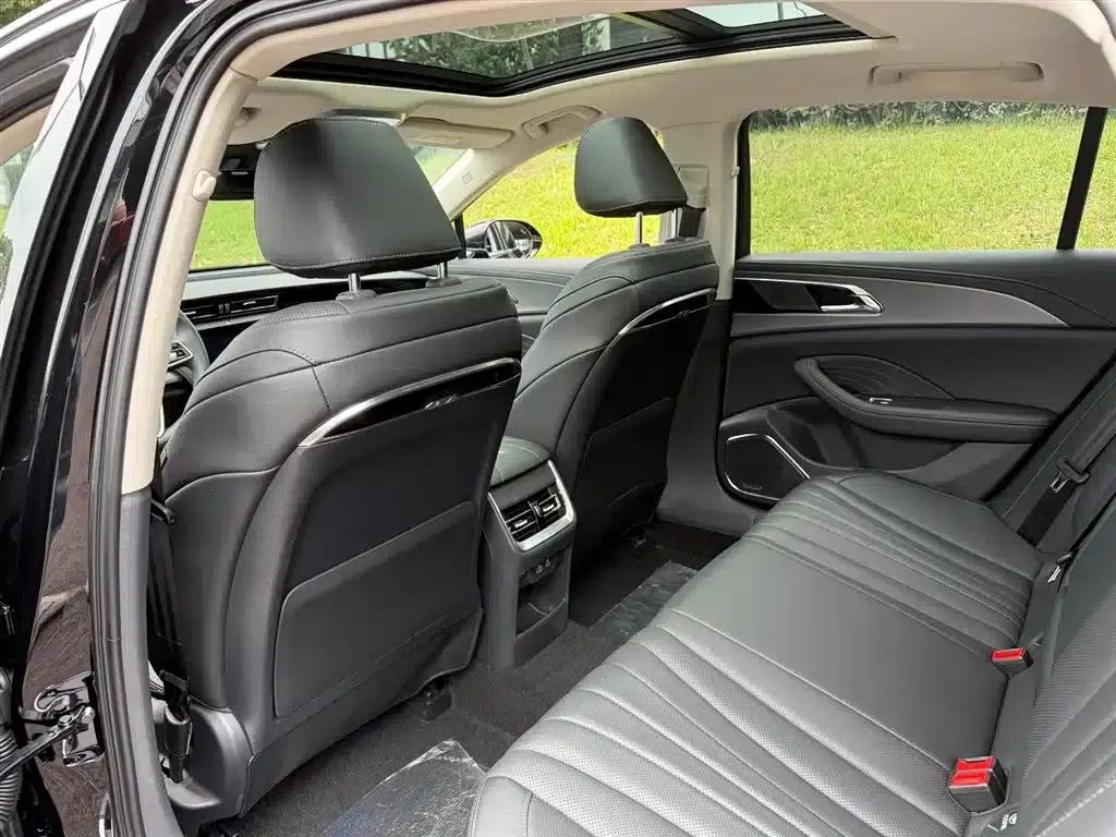 Hongqi H5 2024 2.0T Automatic Intelligent Flagship Edition — миниатюра 9